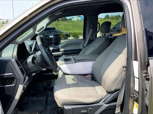 Used 2018 Ford F150 XLT w/ Trailer Tow Package AWD/4WD image 9