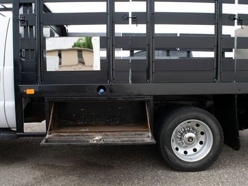 Used 2015 Ford F550 4x4 Crew Cab Super Duty image 11