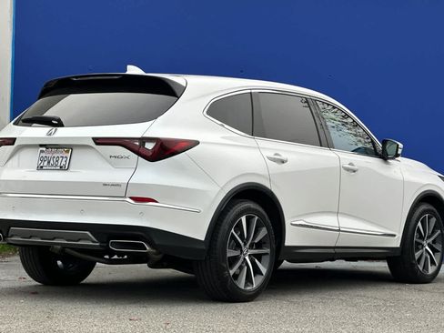 Certified 2025 Acura MDX SH-AWD w/ Technology Package image 3