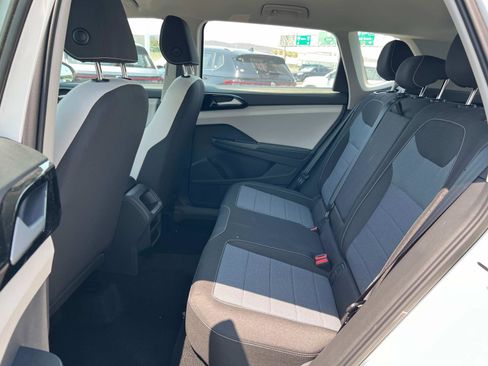 New 2025 Volkswagen Taos S image 18