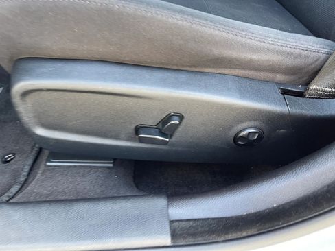Used 2012 Dodge Charger SXT RWD image 16