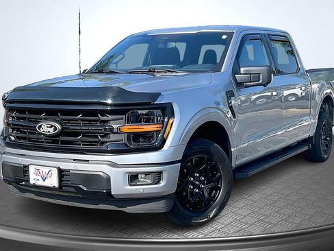 Used 2024 Ford F150 XLT w/ Equipment Group 302A MID RWD image 3