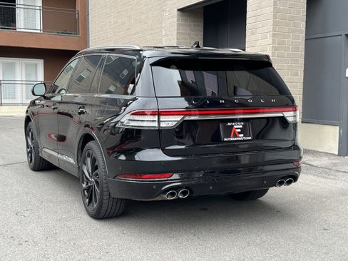 Used 2021 Lincoln Aviator Reserve w/ Equipment Group 208A AWD/4WD image 3