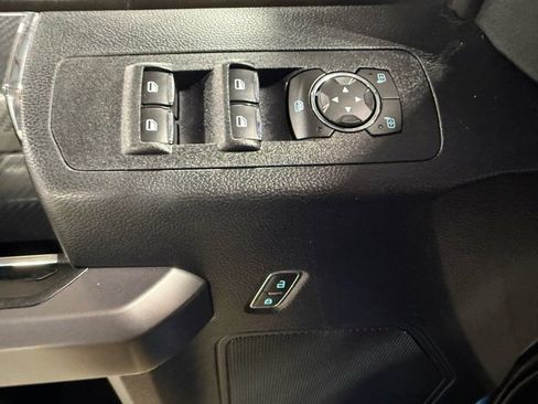 Used 2019 Ford F150 XLT w/ Equipment Group 302A Luxury image 8