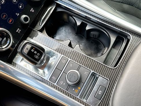 Used 2022 Land Rover Range Rover Sport SVR image 29