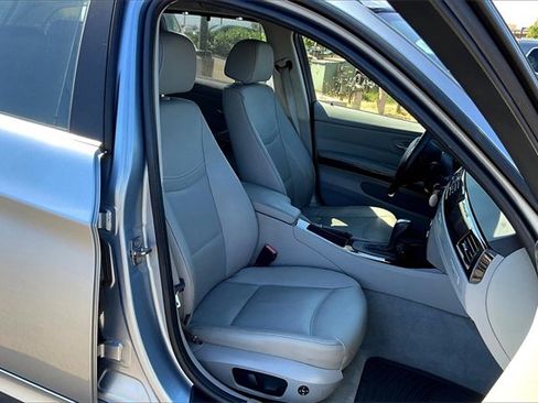 Used 2011 BMW 328i Wagon image 7