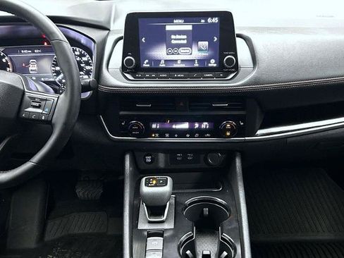 Certified 2025 Nissan Rogue SV AWD/4WD image 13