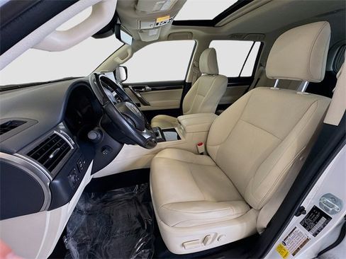 Used 2022 Lexus GX 460 Premium image 22