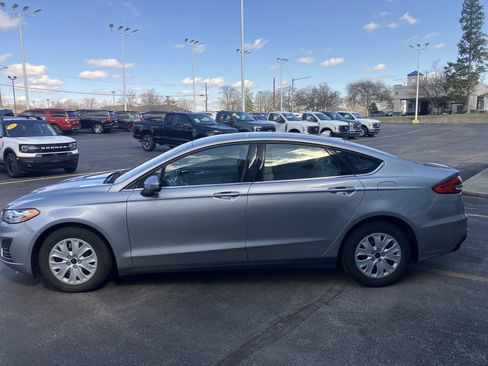 Used 2020 Ford Fusion S image 4