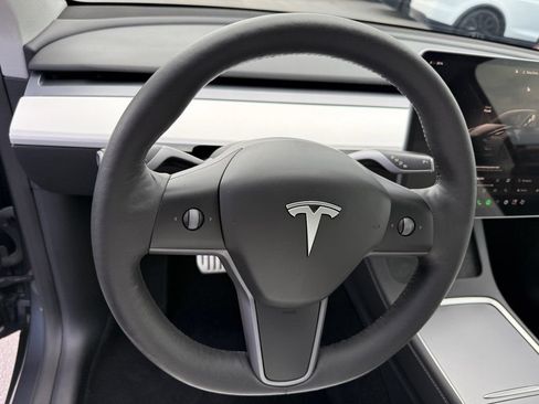 Used 2023 Tesla Model Y Performance AWD/4WD image 11