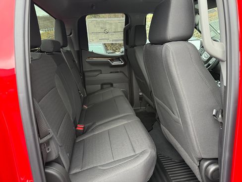 New 2026 GMC Sierra 1500 SLE AWD/4WD image 19