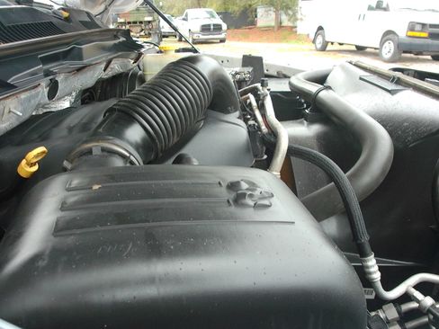 Used 2017 RAM 2500 SLT AWD/4WD image 38