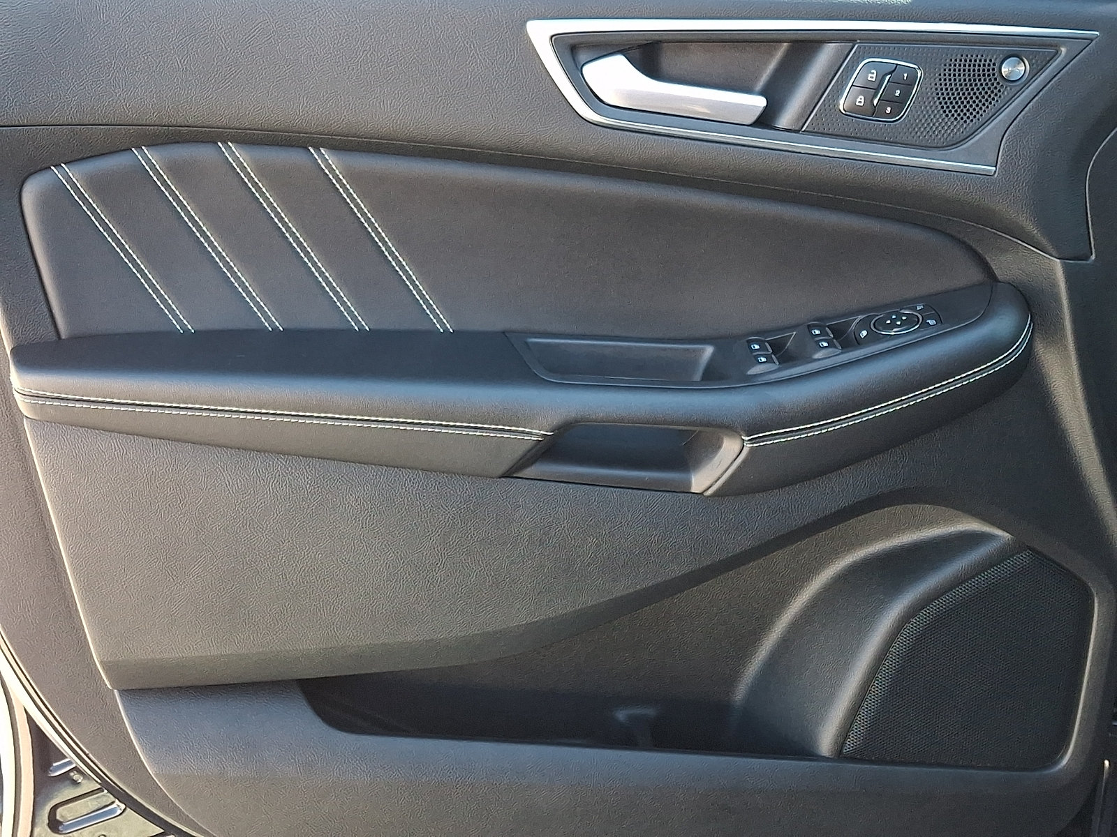 Certified 2023 Ford Edge ST AWD/4WD image 16