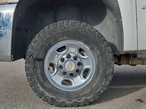 Used 2007 Chevrolet Silverado 2500 LT image 11