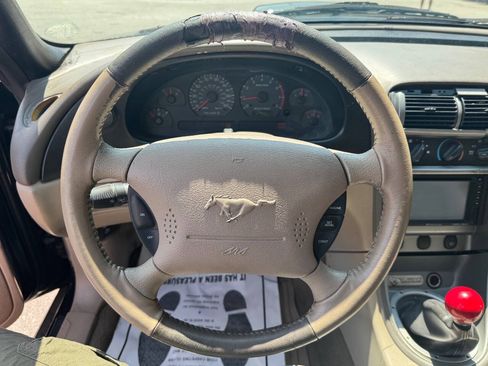 Used 2004 Ford Mustang GT RWD image 14