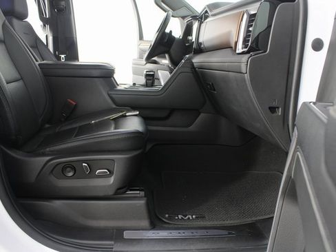 Used 2023 GMC Sierra 1500 Denali w/ Denali Reserve Package image 25