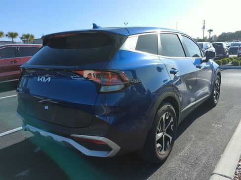 Certified 2023 Kia Sportage EX image 9