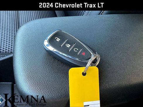 Used 2024 Chevrolet Trax LT w/ Driver Confidence Package FWD image 37