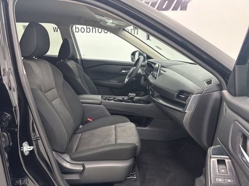 Used 2024 Nissan Rogue SV AWD/4WD image 27