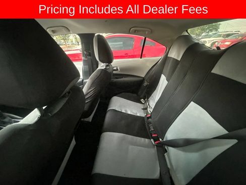 Used 2022 Toyota Corolla LE FWD image 8