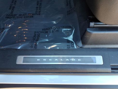 Used 2021 Cadillac Escalade ESV Sport w/ Driver Assist Tech Package image 26