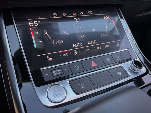 Used 2019 Audi Q8 Premium image 37