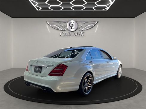 Used 2013 Mercedes-Benz S 63 AMG w/ Driver Assistance Pkg image 6
