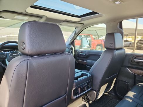 Used 2020 GMC Sierra 2500 Denali w/ Denali Ultimate Package image 16