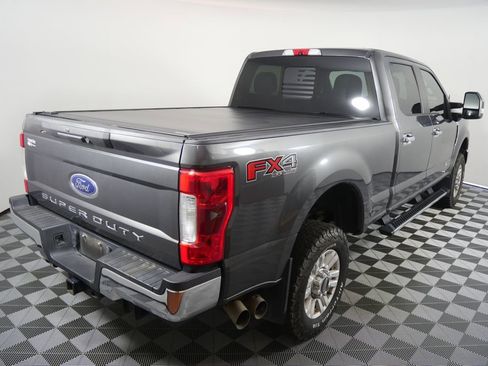 Used 2017 Ford F250 XL w/ STX Appearance Package image 4