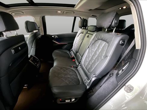 Certified 2026 BMW X7 xDrive40i AWD/4WD image 19