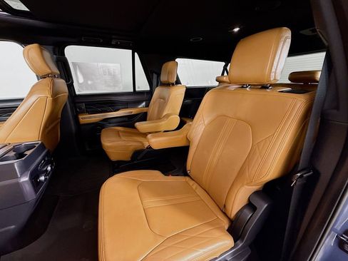 Used 2023 Ford Expedition Max Platinum image 25