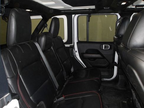 Used 2018 Jeep Wrangler Unlimited Rubicon AWD/4WD image 18