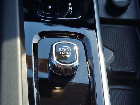 Certified 2025 Volvo S60 B5 Plus AWD/4WD image 24