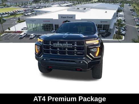 Used 2025 GMC Canyon AT4 w/ Technology Plus Package AWD/4WD image 4