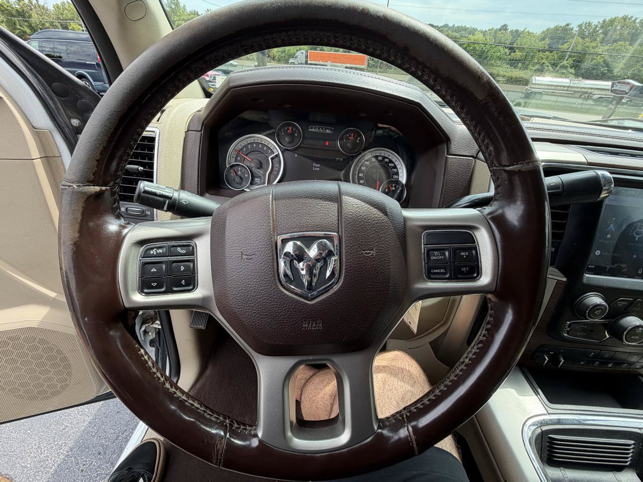 Used 2018 RAM 2500 Laramie AWD/4WD image 18