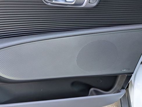 New 2025 Hyundai Ioniq 6 Limited image 26