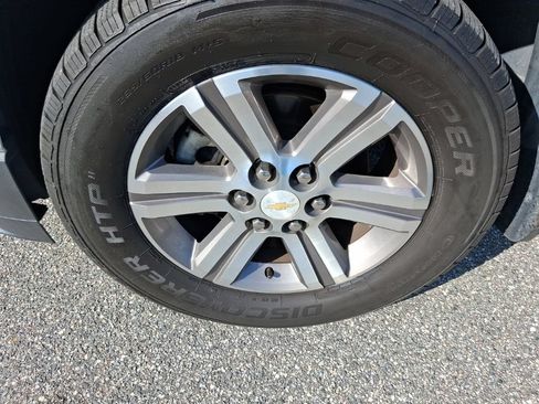 Used 2016 Chevrolet Traverse LT FWD image 19