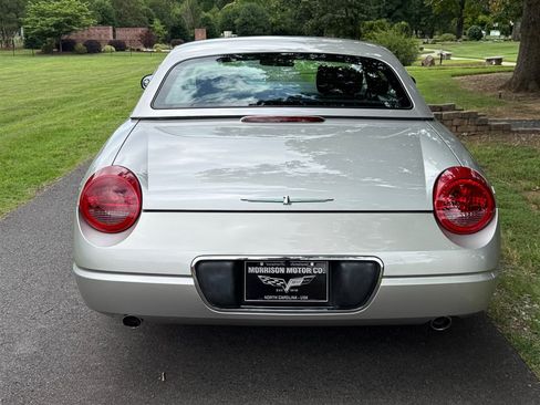 Used 2005 Ford Thunderbird RWD image 6