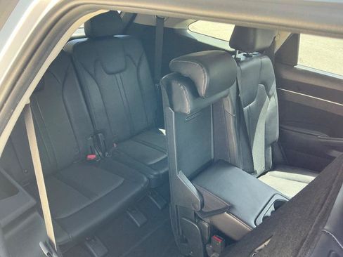 Used 2021 Kia Sorento S w/ Panoramic Sunroof Package FWD image 12