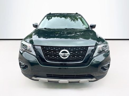 Used 2019 Nissan Pathfinder SL AWD/4WD image 2