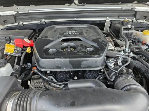 Used 2021 Jeep Wrangler Unlimited Sport AWD/4WD image 22