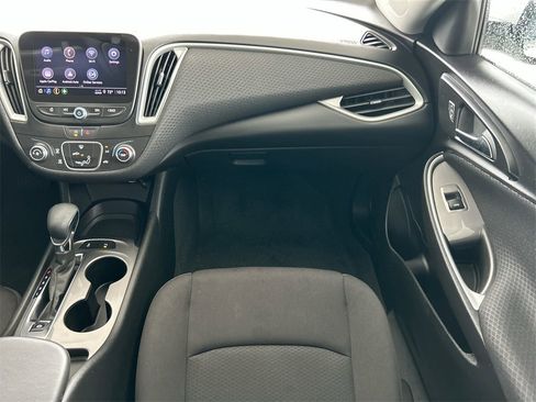 Used 2024 Chevrolet Malibu LS w/ Driver Confidence Package image 35