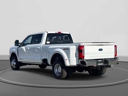 New 2025 Ford F350 Lariat w/ Lariat Ultimate Package image 2