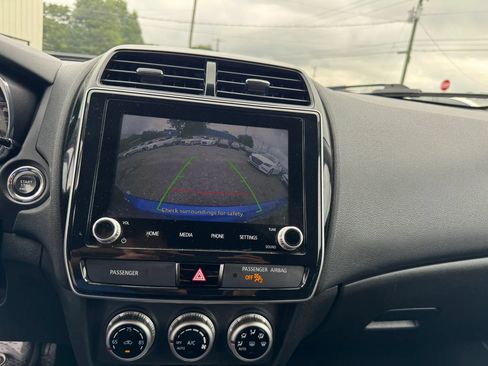 Used 2020 Mitsubishi Outlander Sport SE AWD/4WD image 18