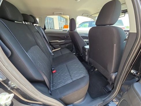 Used 2026 Mitsubishi Outlander Sport LE AWD/4WD image 7