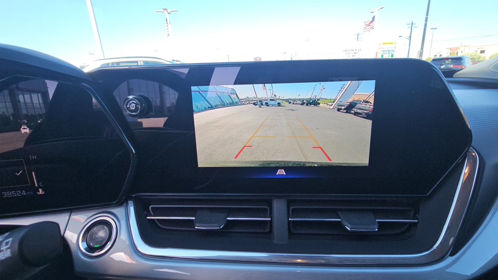 Used 2024 Chevrolet Trax LT w/ Driver Confidence Package FWD image 17
