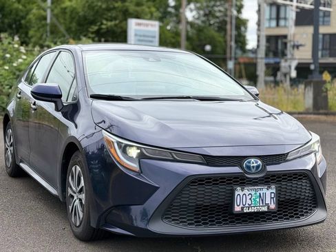 Used 2022 Toyota Corolla LE FWD image 7