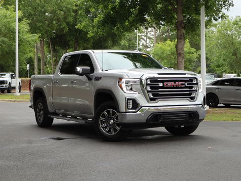 Used 2022 GMC Sierra 1500 SLT w/ SLT Premium Plus Package AWD/4WD image 2