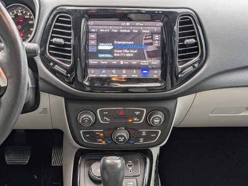 Used 2018 Jeep Compass Limited w/ Navigation Group AWD/4WD image 17