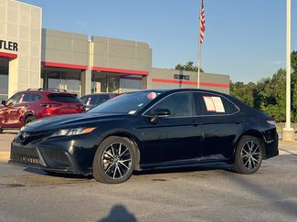 Used 2023 Toyota Camry SE video 1